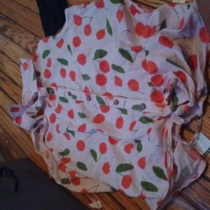 A cherry covers summer shirt XL